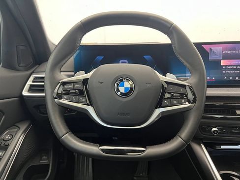 Used 2025 BMW 330i Sedan RWD image 17