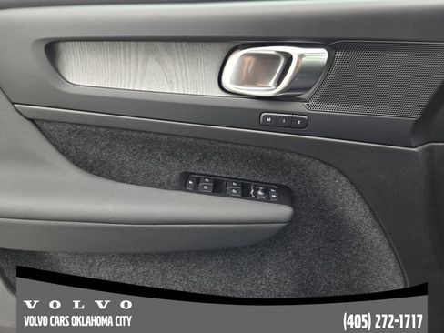 Used 2026 Volvo XC40 B5 Plus w/ Protection Package Premier AWD/4WD image 22
