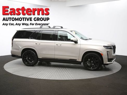 Used 2024 Cadillac Escalade Sport Platinum w/ LPO, ONYX Package image 51