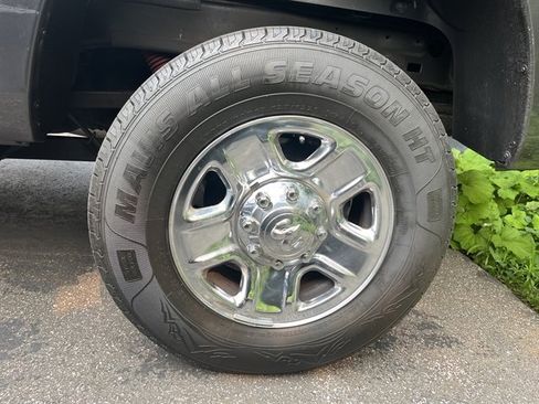 Used 2018 RAM 2500 Tradesman w/ Chrome Appearance Group AWD/4WD image 7