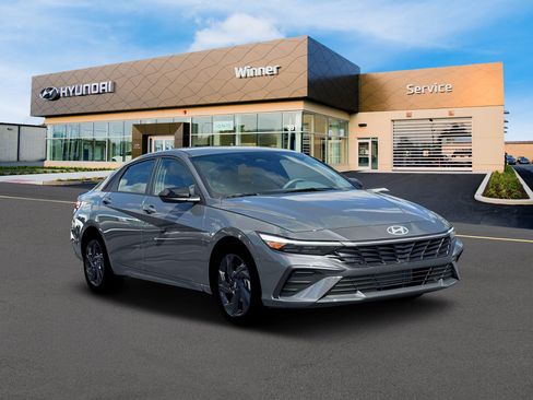 New 2026 Hyundai Elantra Sport FWD image 11