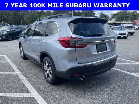 Used 2024 Subaru Ascent Premium w/ Convenience Package image 3