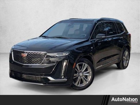 Used 2024 Cadillac XT6 Premium Luxury image 1