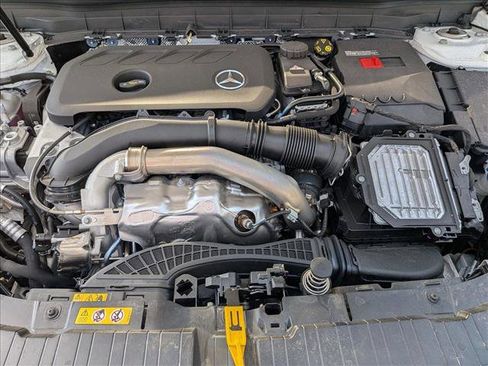 New 2026 Mercedes-Benz GLB 250 4MATIC image 18