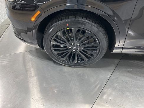 New 2026 Lincoln Corsair Reserve image 32