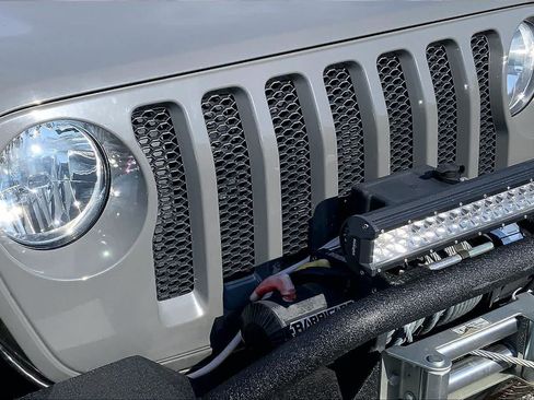 Used 2019 Jeep Wrangler Sport AWD/4WD image 29