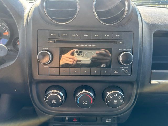 Used 2015 Jeep Patriot Sport w/ Power Value Group FWD image 16