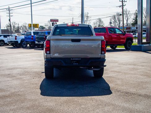 Used 2024 Chevrolet Colorado W/T image 6