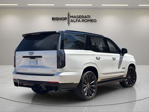 Used 2025 Cadillac Escalade V w/ LPO, Floor Liner Package AWD/4WD image 4