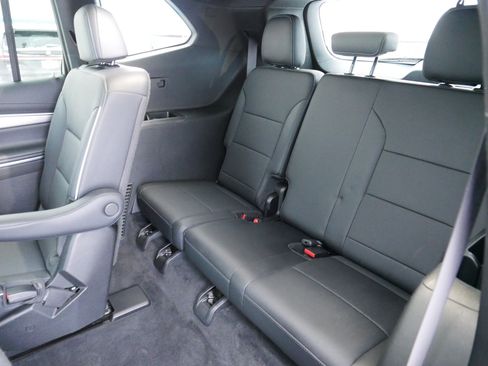 Certified 2025 Buick Enclave Preferred image 35