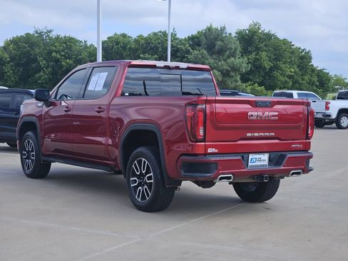 Used 2024 GMC Sierra 1500 AT4 w/ Technology Package AWD/4WD image 5