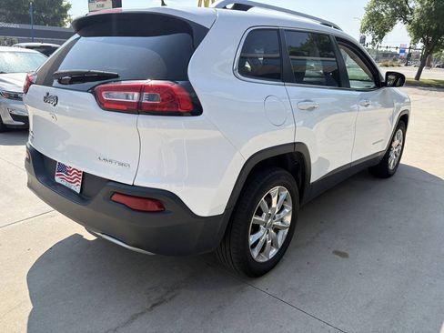 Used 2016 Jeep Cherokee Limited AWD/4WD image 6
