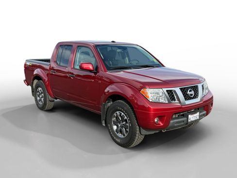 Used 2019 Nissan Frontier PRO-4X image 7