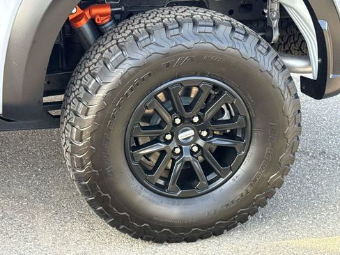 Used 2025 Ford F150 Raptor image 31