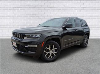 Used 2023 Jeep Grand Cherokee Limited video 1