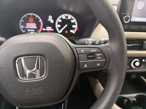 Used 2023 Honda HR-V LX image 24