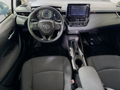 Used 2021 Toyota Corolla LE FWD image 17