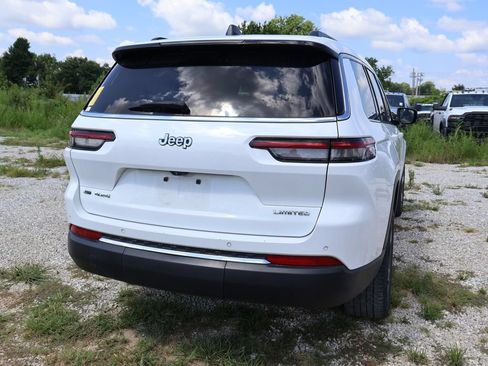 Used 2022 Jeep Grand Cherokee L Limited AWD/4WD image 17