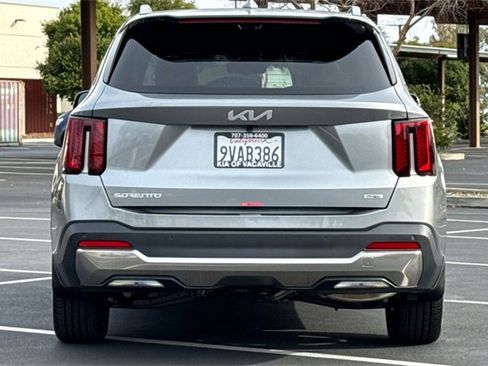 Certified 2025 Kia Sorento SX Prestige image 7