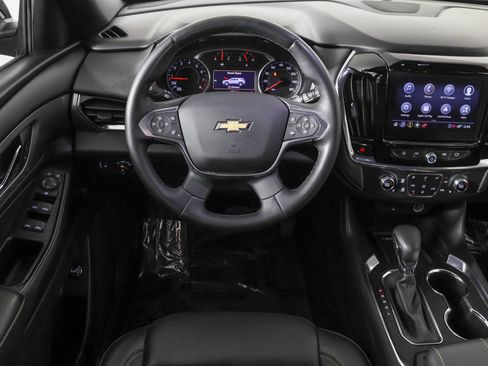 Used 2023 Chevrolet Traverse LT FWD image 39