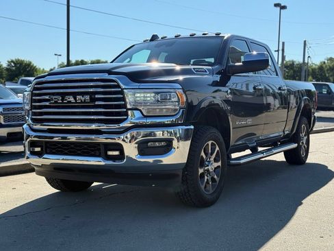 Used 2022 RAM 2500 Limited AWD/4WD image 2