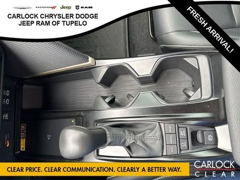 Used 2025 Toyota Camry SE image 24