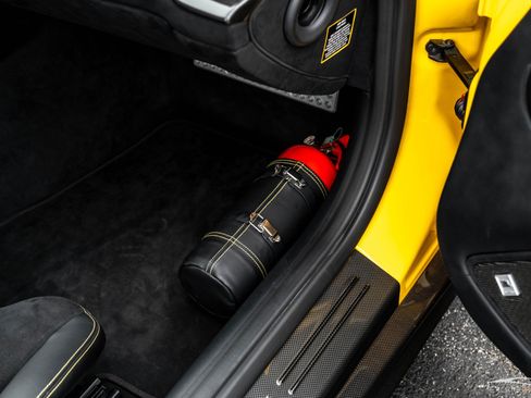 Used 2014 Ferrari F12 Berlinetta RWD image 14