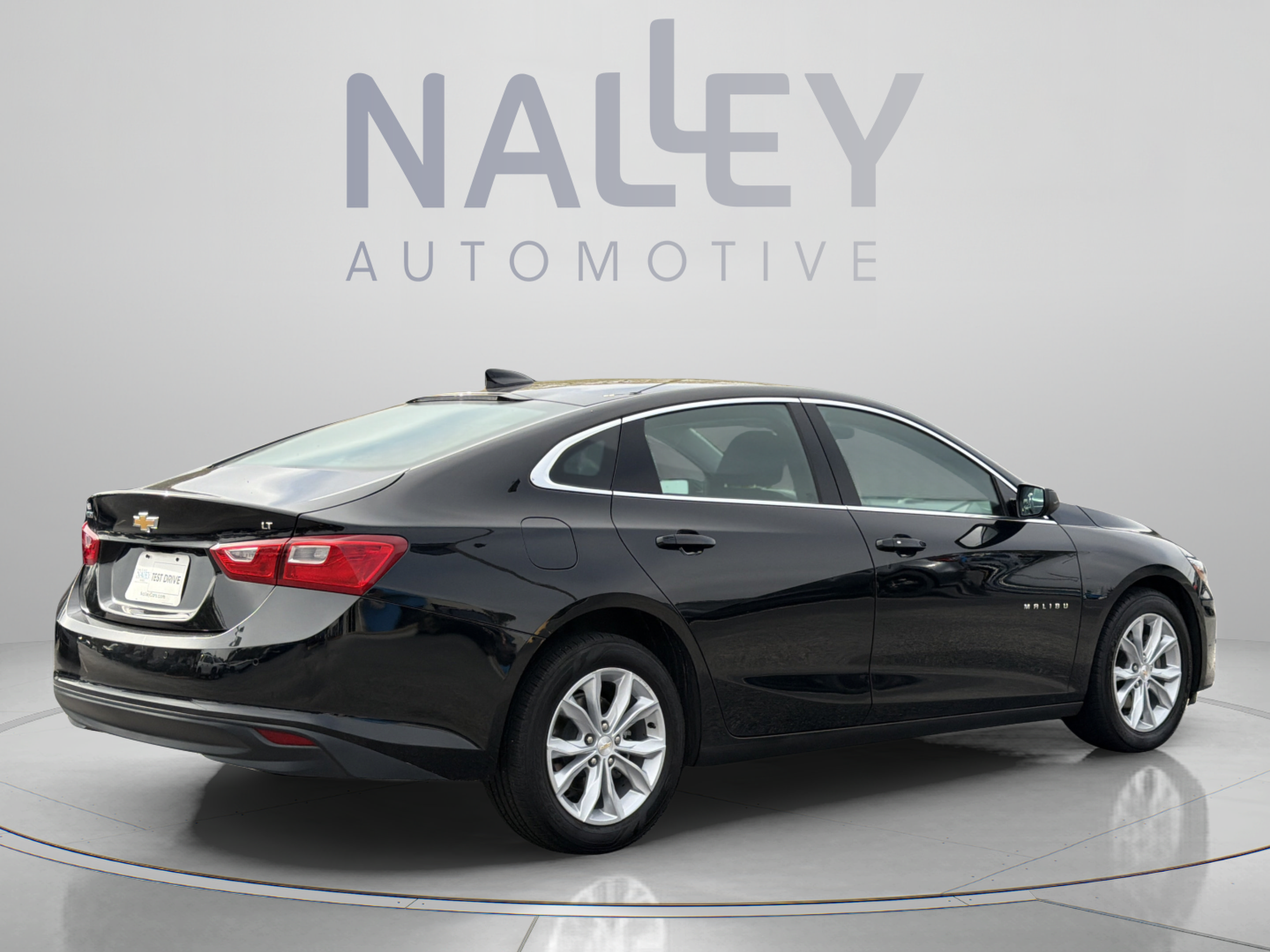 Used 2025 Chevrolet Malibu LT FWD image 5