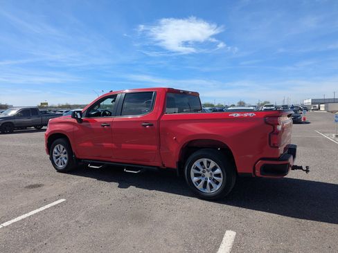 Used 2023 Chevrolet Silverado 1500 Custom image 3