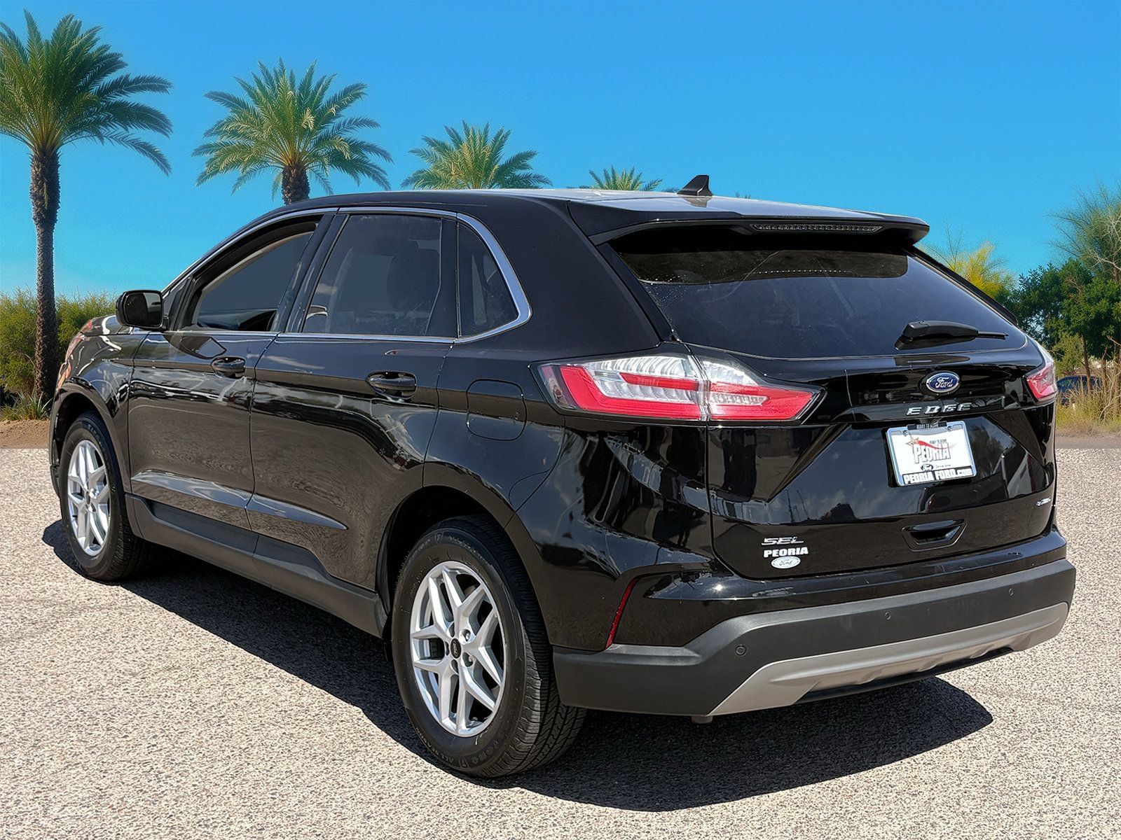Certified 2024 Ford Edge SEL AWD/4WD image 3