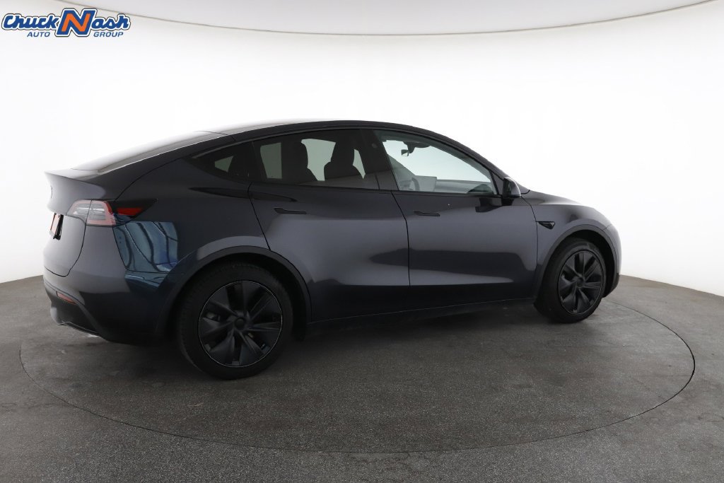 Used 2024 Tesla Model Y 2WD image 13