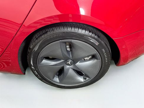 Used 2020 Tesla Model 3 Standard Range Plus image 11