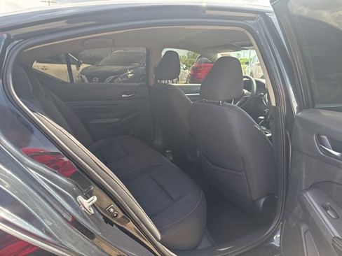 Used 2022 Nissan Altima 2.5 SV FWD image 21