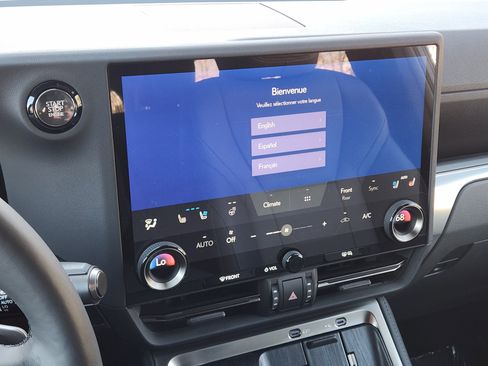 Used 2024 Lexus GX 550 w/ Accessory Package (2T) image 18