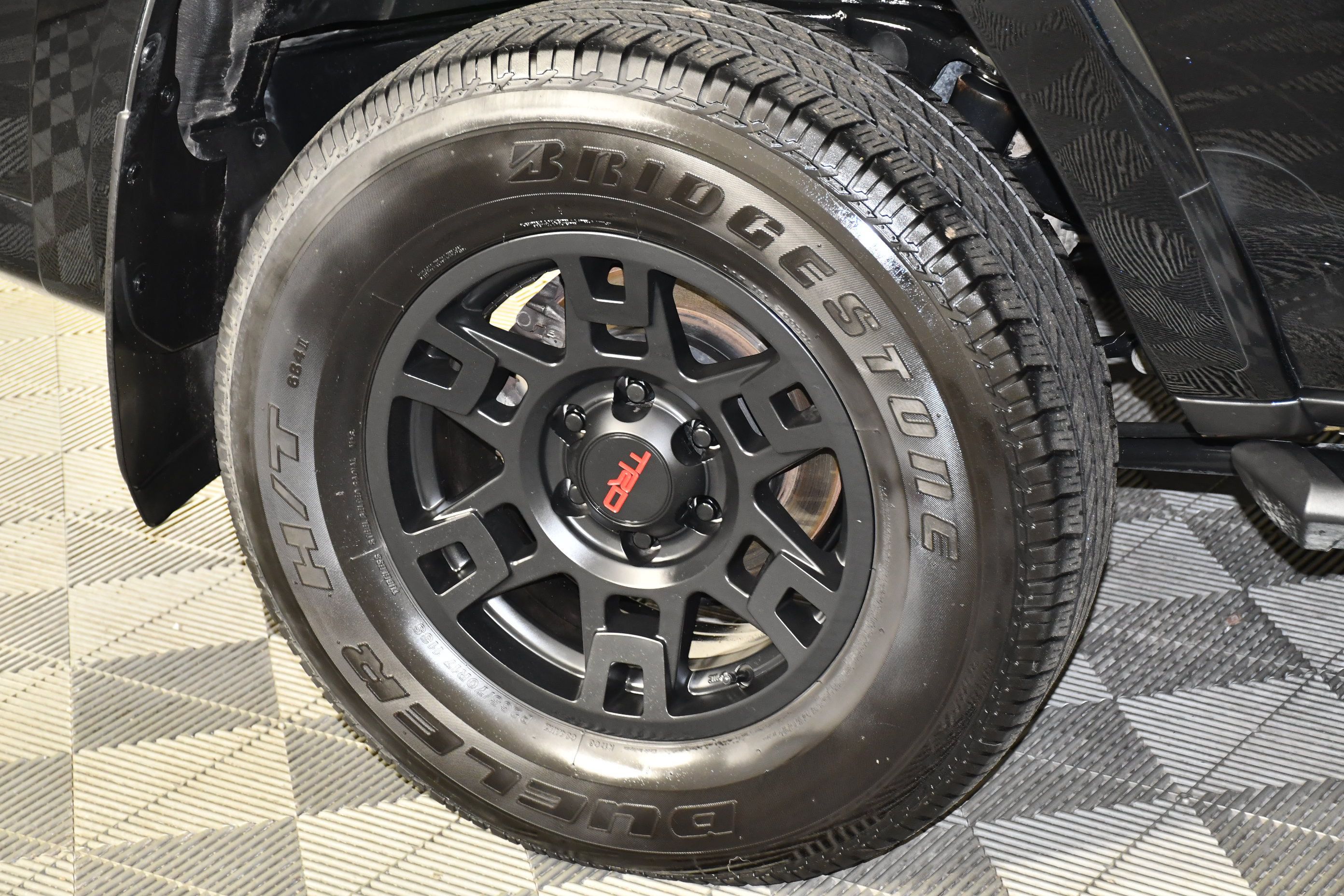 Used 2024 Toyota 4Runner TRD Off-Road Premium w/ Off Road Premium Plus Package AWD/4WD image 57
