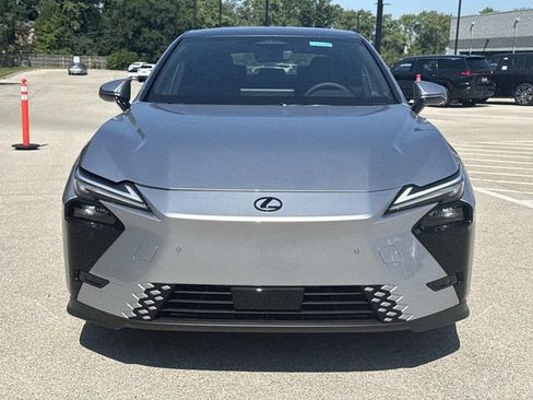 New 2026 Lexus ES 500e AWD/4WD image 2
