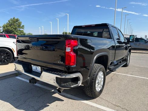 Used 2022 Chevrolet Silverado 2500 LTZ w/ Safety Package AWD/4WD image 3