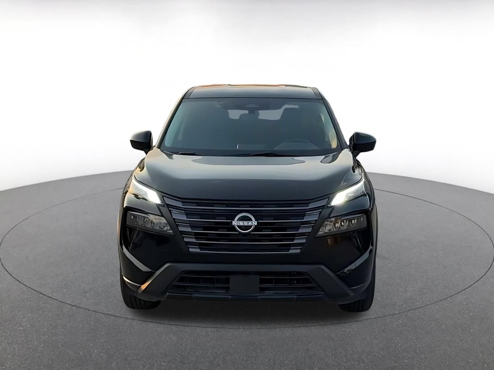 Used 2026 Nissan Rogue SV FWD image 4