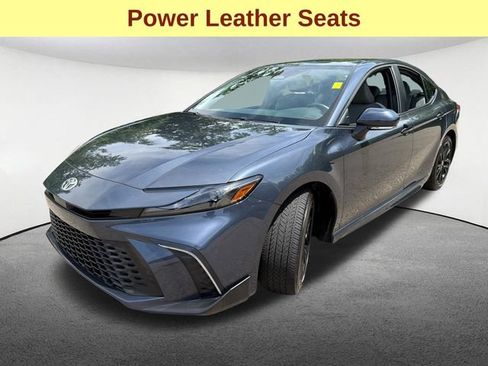 Used 2026 Toyota Camry SE w/ Convenience Package FWD image 5