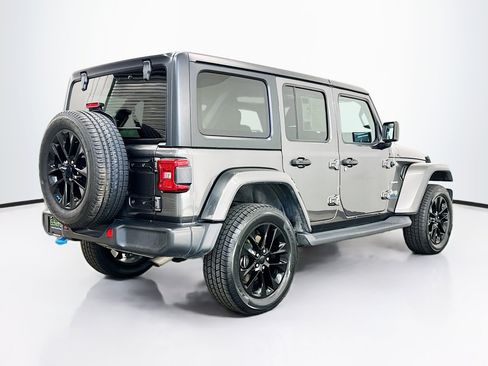 Used 2023 Jeep Wrangler Sahara image 9