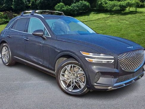 Used 2025 Genesis GV70 2.5T Advanced w/ Advanced Package image 2