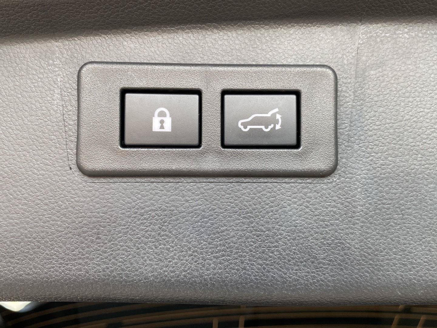 Used 2024 Subaru Outback Premium AWD/4WD image 12