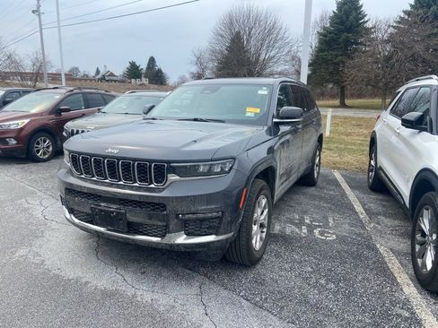 Used 2022 Jeep Grand Cherokee L Limited image 3