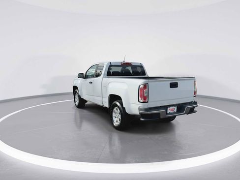 Used 2018 GMC Canyon 2WD Ext Cab 128.3 w/ Convenience Package image 6