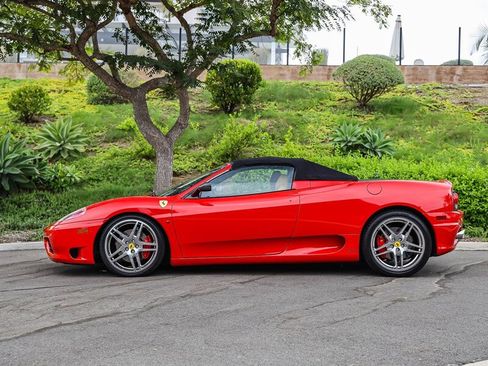 Used 2002 Ferrari 360 Spider RWD image 2