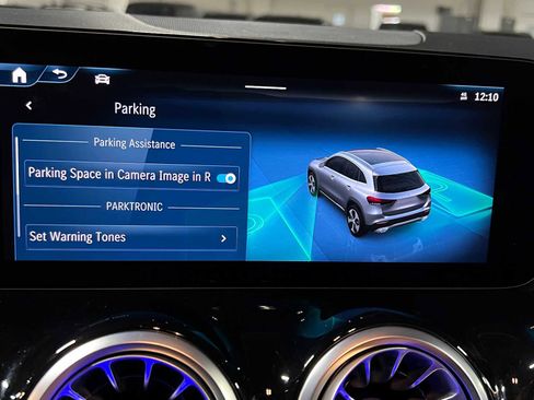 Certified 2025 Mercedes-Benz GLA 250 4MATIC image 33