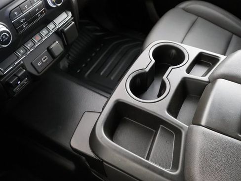 Used 2025 GMC Sierra 2500 Pro w/ Convenience Package image 29