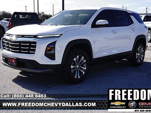 New 2026 Chevrolet Equinox LT image 3