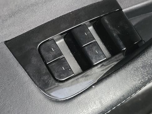 Used 2018 Tesla Model 3 Long Range image 15