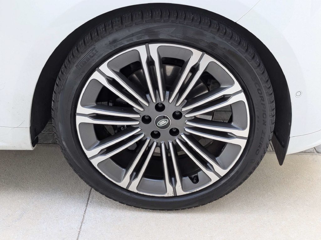 Certified 2024 Land Rover Range Rover Sport Dynamic SE AWD/4WD image 10